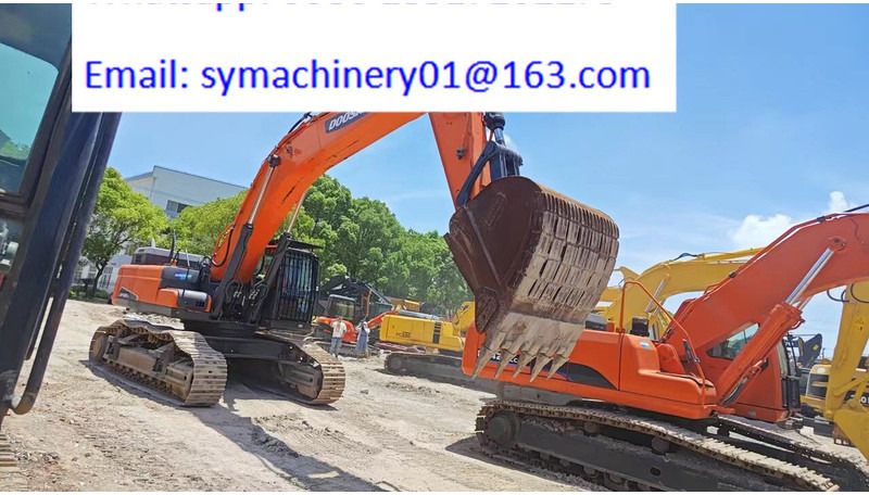 2020 Doosan DX500 crawler excavator, front three-quarter view 2020 Doosan DX500 crawler excavator, front three-quarter view