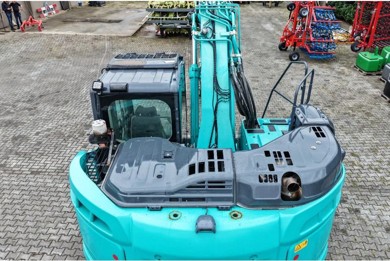 2017 Kobelco SK 230 SR LC-5 crawler excavator, rear high-angle view 2017 Kobelco SK 230 SR LC-5 crawler excavator, rear high-angle view
