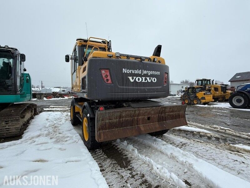 2014 Volvo EW140D wheel excavator, rear view 2014 Volvo EW140D wheel excavator, rear view