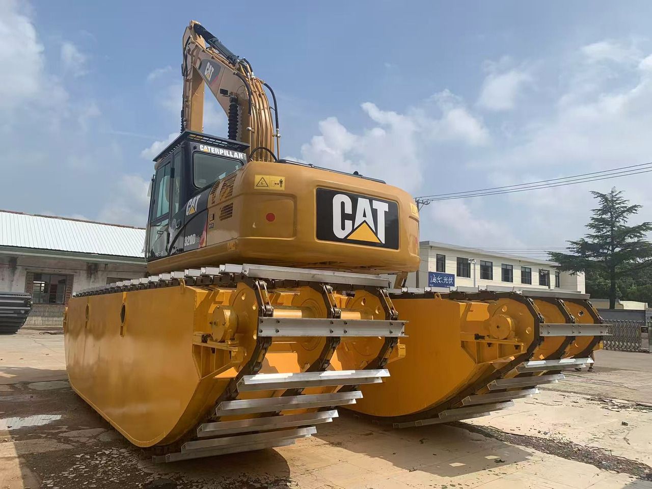 2020 Caterpillar 320D Sumpfraupenbagger, hintere Dreiviertelansicht 2020 Caterpillar 320D Sumpfraupenbagger, hintere Dreiviertelansicht