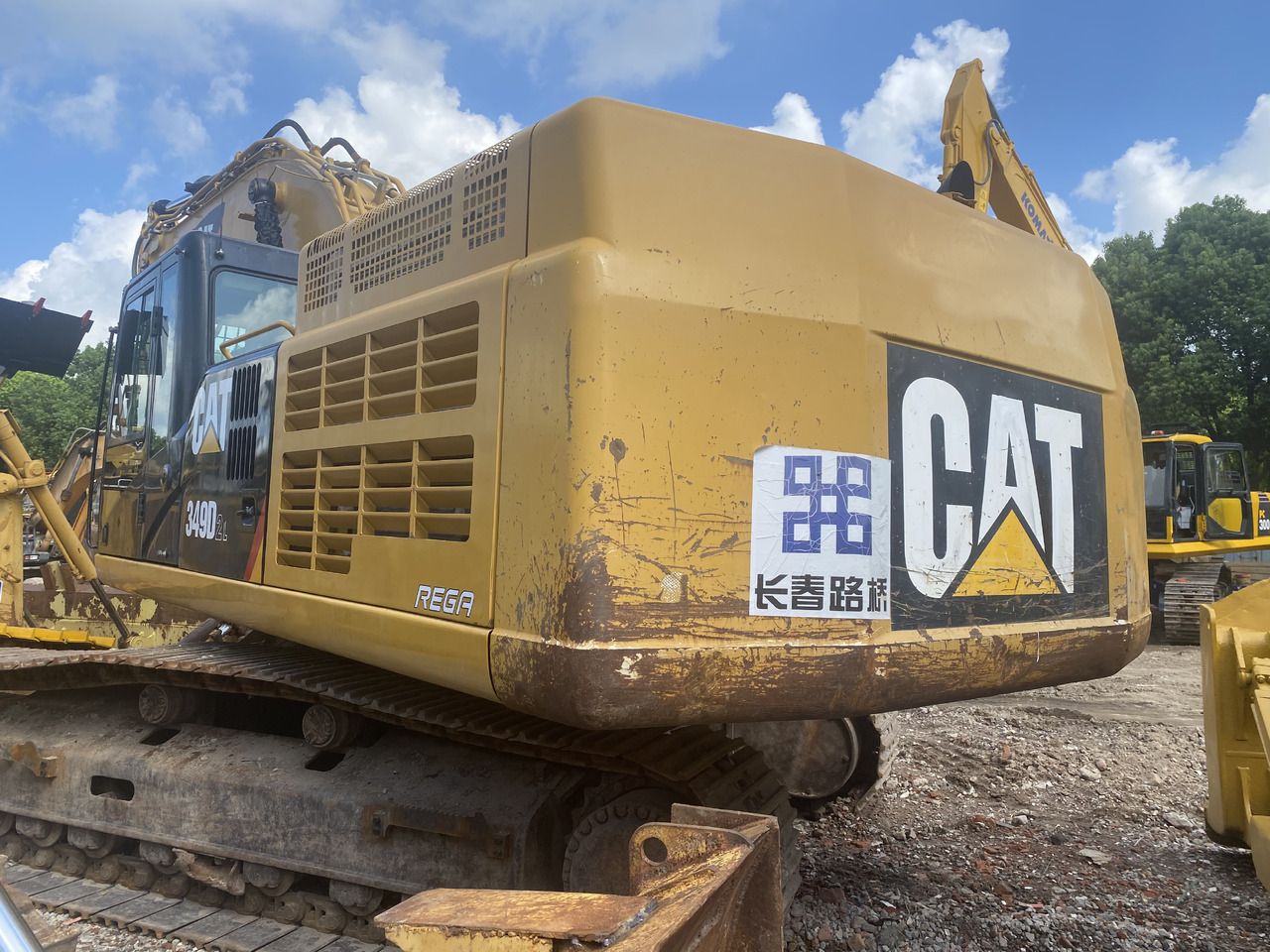 2020 Caterpillar 349D crawler excavator rear view 2020 Caterpillar 349D crawler excavator rear view