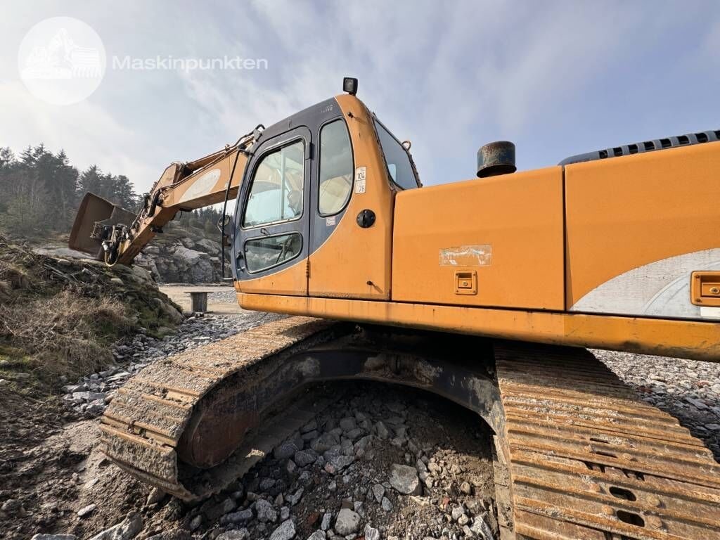 1999 Samsung SE 240 NLC-3 crawler excavator side view