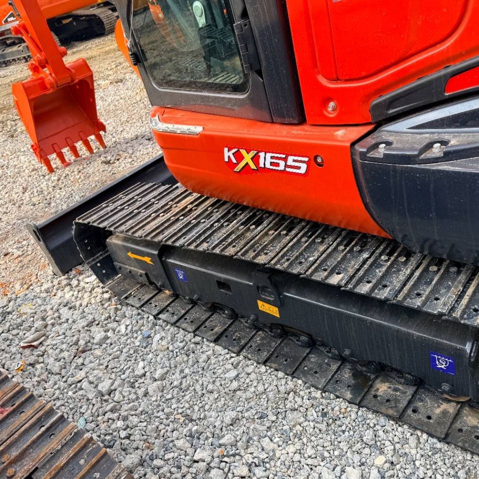 2023 Kubota KX165 mini excavator side view 2023 Kubota KX165 mini excavator side view