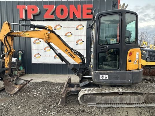 2016 Bobcat E35 mini excavator, side view 2016 Bobcat E35 mini excavator, side view