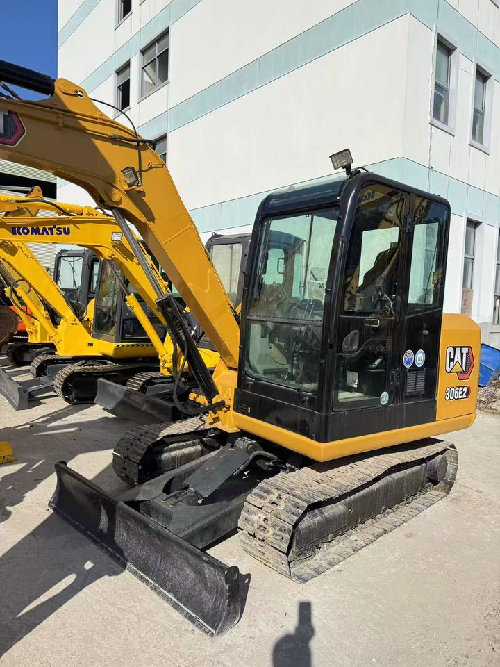 2020 Caterpillar 306E2 mini excavator, front three-quarter view 2020 Caterpillar 306E2 mini excavator, front three-quarter view
