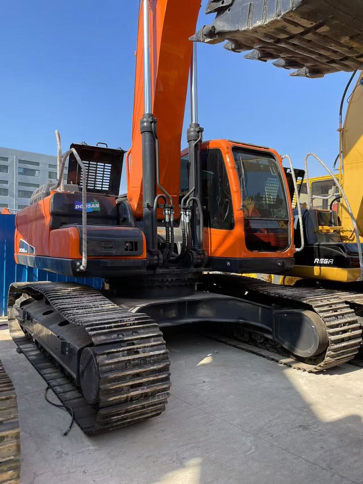 Doosan DX340LC-9C crawler excavator, side view Doosan DX340LC-9C crawler excavator, side view