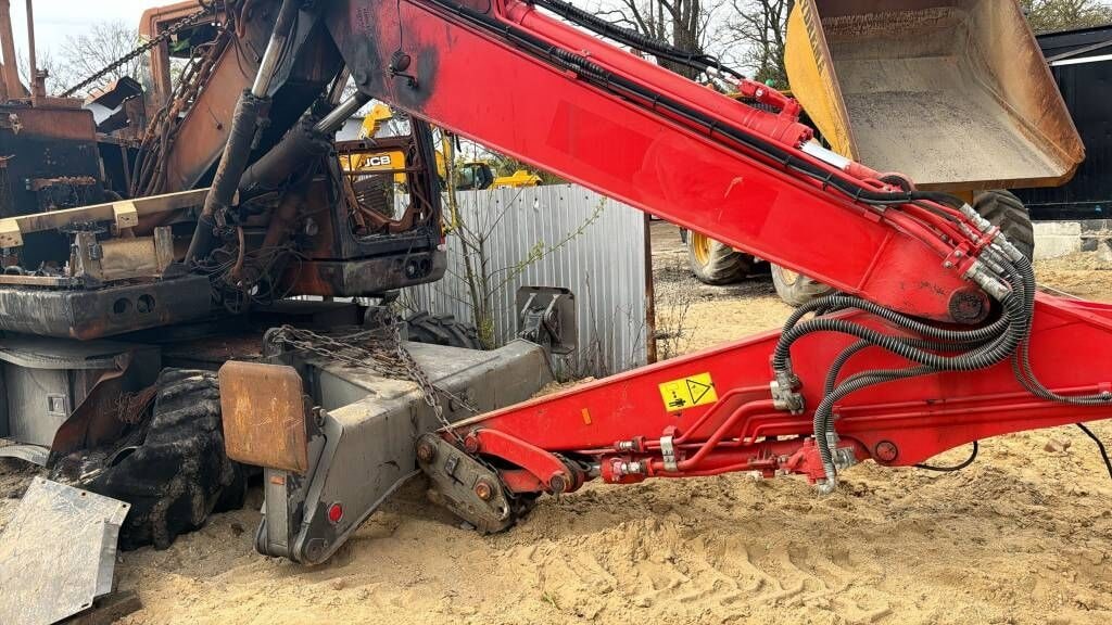 2022 Komatsu PW148-11 wheel excavator side view 2022 Komatsu PW148-11 wheel excavator side view