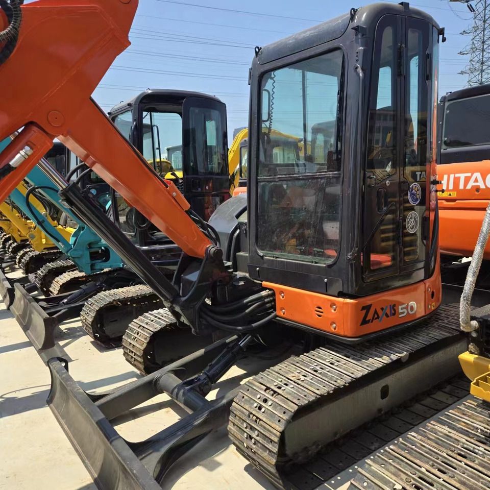 2020 Hitachi Zaxis 50 mini excavator, front three-quarter view 2020 Hitachi Zaxis 50 mini excavator, front three-quarter view
