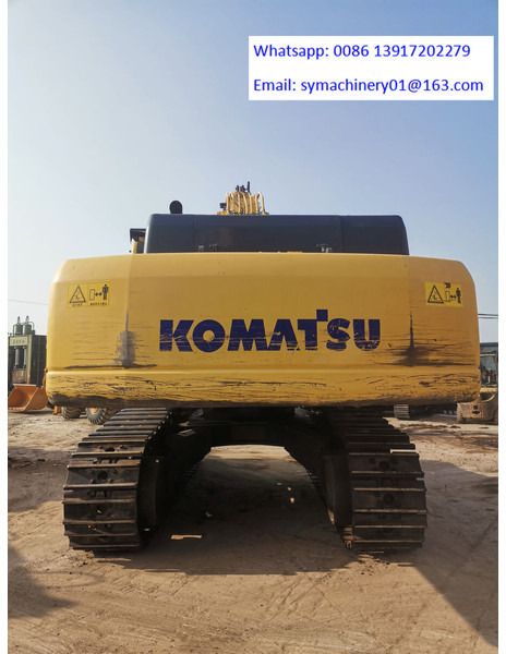 2020 Komatsu PC400-8 crawler excavator, rear view 2020 Komatsu PC400-8 crawler excavator, rear view