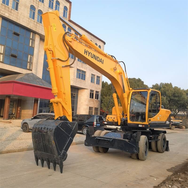 2024 Hyundai R210W-9T wheel excavator, front three-quarter view 2024 Hyundai R210W-9T wheel excavator, front three-quarter view