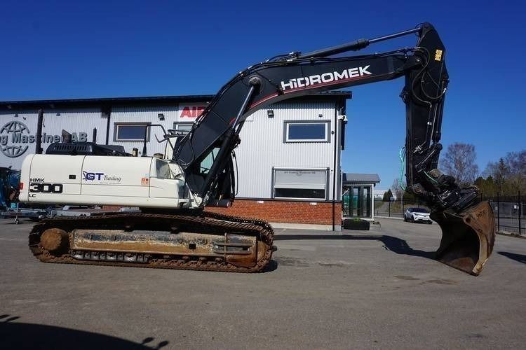 2016 Hidromek HMK 300 LC crawler excavator side view 2016 Hidromek HMK 300 LC crawler excavator side view
