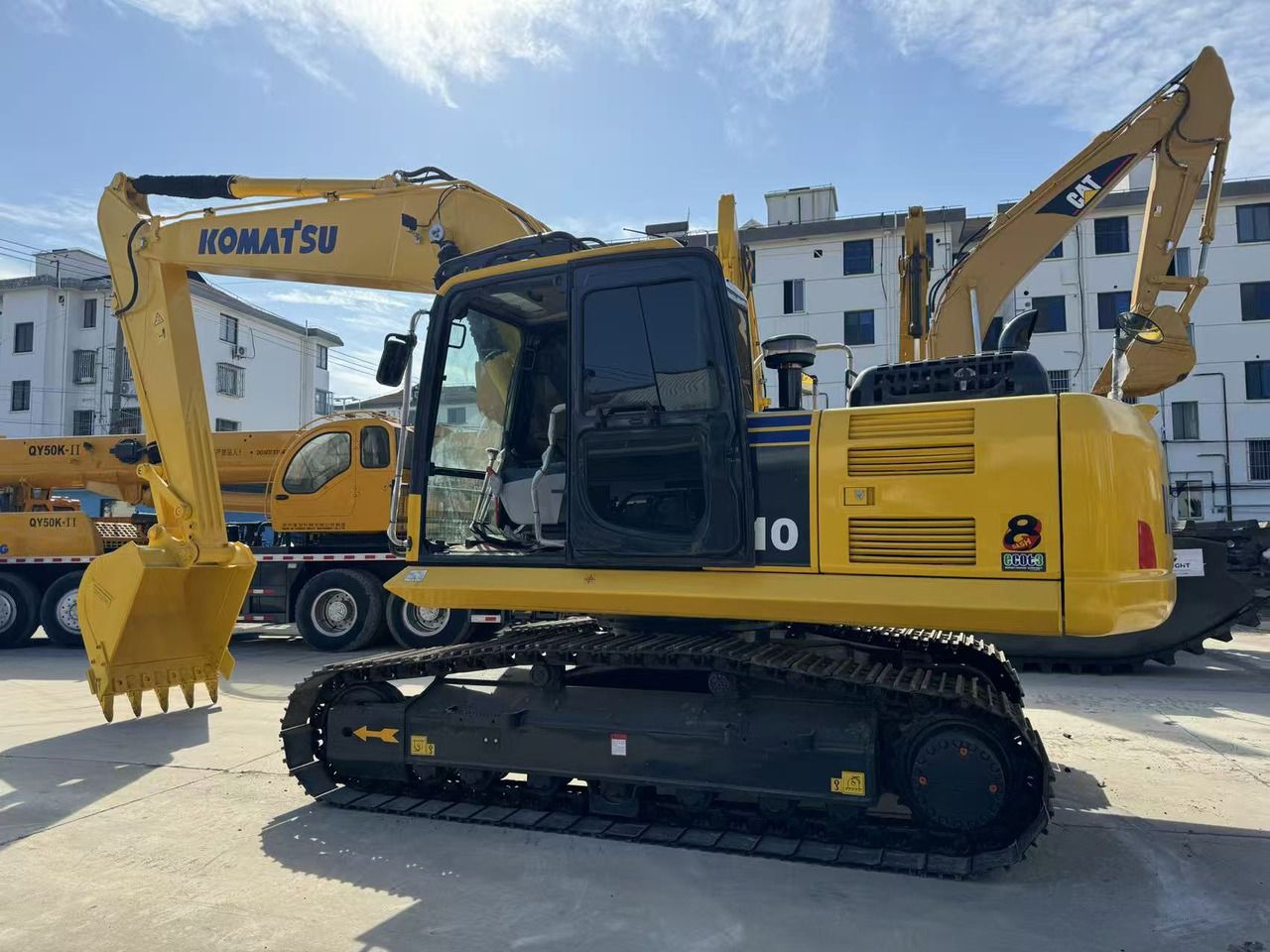 2023 Komatsu PC210-8 crawler excavator side view