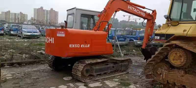 2010 Hitachi EX60 ELLE crawler excavator, rear three-quarter view 2010 Hitachi EX60 ELLE crawler excavator, rear three-quarter view