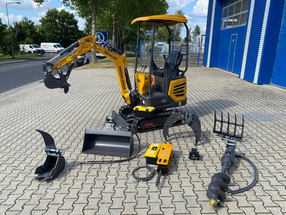 Berger Kraus BK1250JSR mini excavator with accessory package