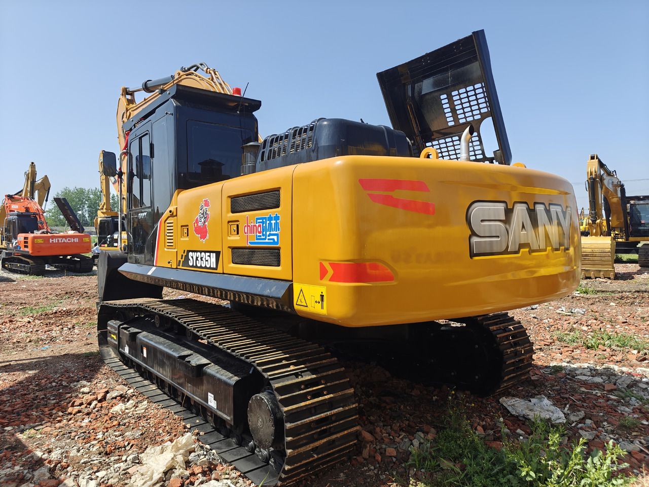 2023 Sany SY335H crawler excavator, rear three-quarter view 2023 Sany SY335H crawler excavator, rear three-quarter view