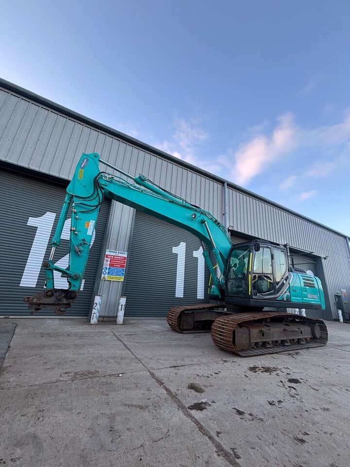 2019 Kobelco SK210LC-10 crawler excavator, side profile view 2019 Kobelco SK210LC-10 crawler excavator, side profile view