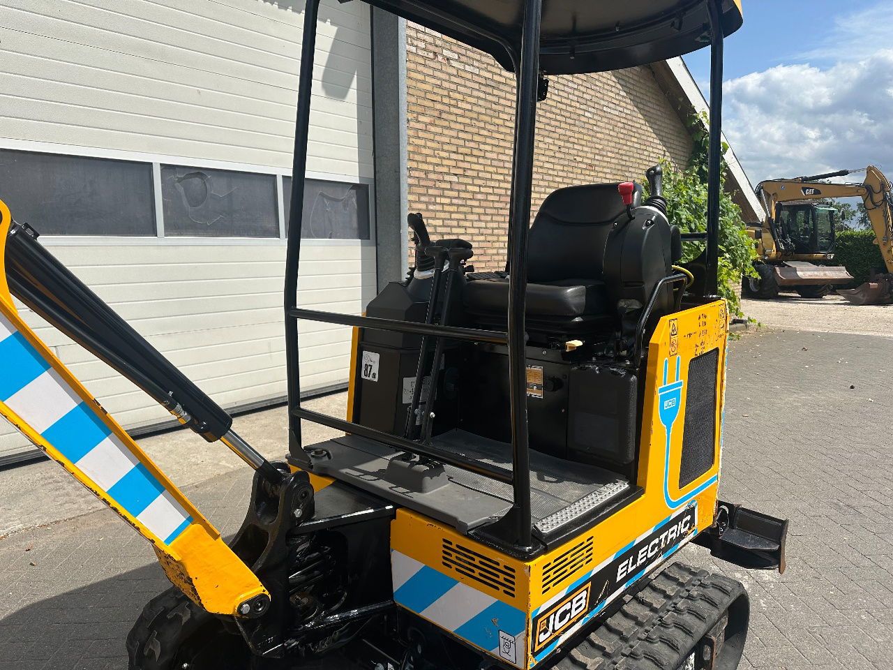 2022 JCB 19C-1 mini excavator operator station view 2022 JCB 19C-1 mini excavator operator station view