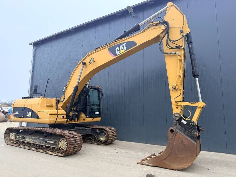 2007 Caterpillar 320DL paletli ekskavatör, yan görünüm