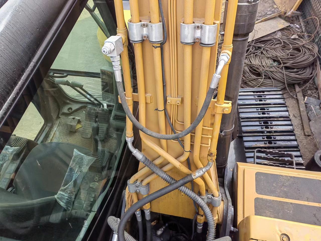 2017 Sany SY135C crawler excavator boom and cab detail 2017 Sany SY135C crawler excavator boom and cab detail
