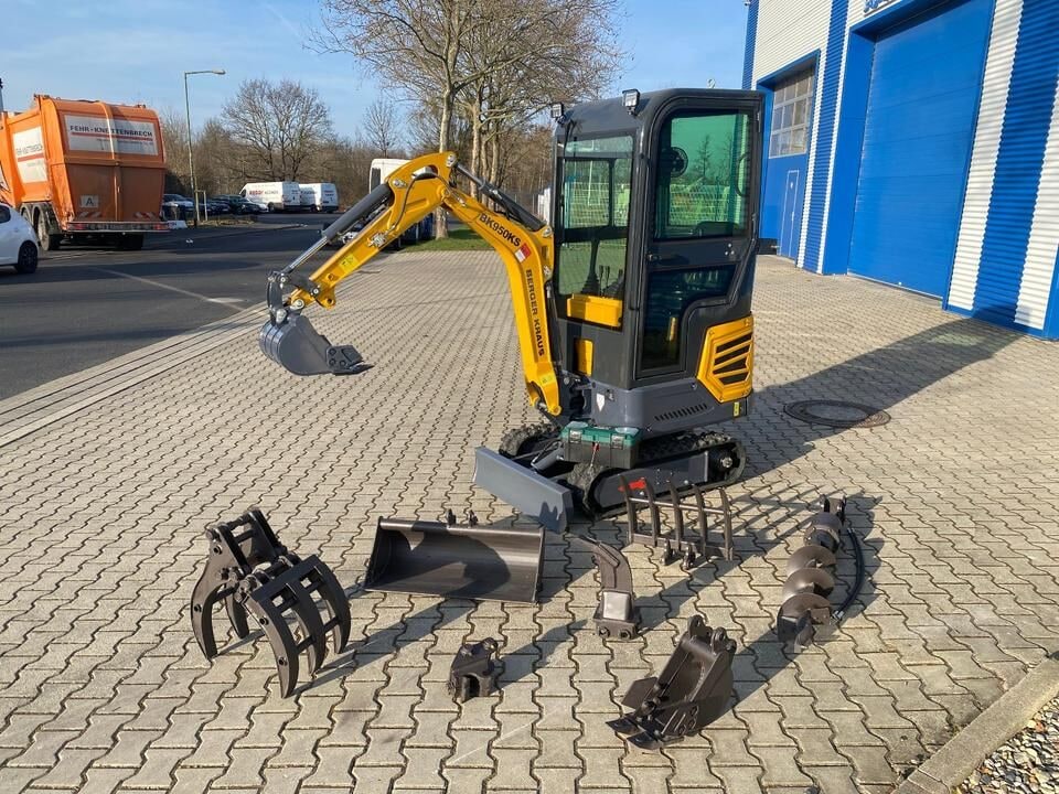 Berger Kraus BK950KS mini excavator with attachments