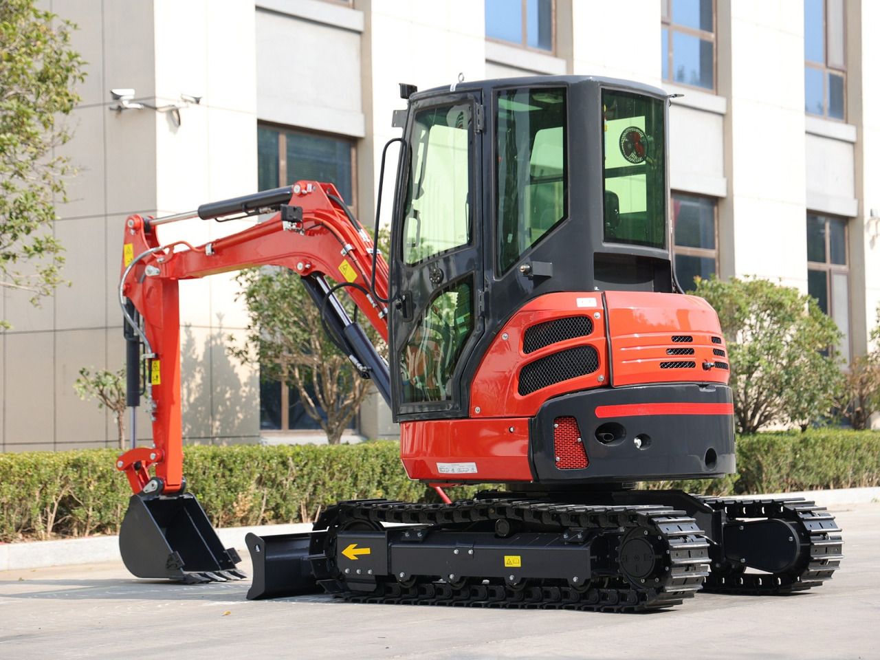 2025 Kubota MB 35 PLUS-VKSH mini excavator, side profile view 2025 Kubota MB 35 PLUS-VKSH mini excavator, side profile view