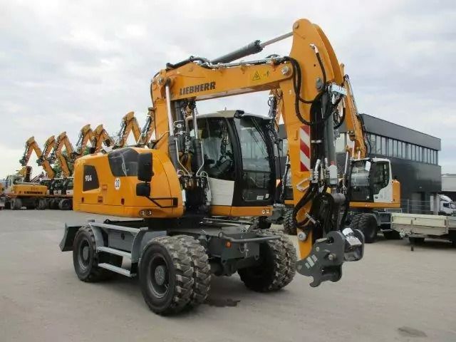 2023 Liebherr A914 Litronic wheel excavator, side view 2023 Liebherr A914 Litronic wheel excavator, side view