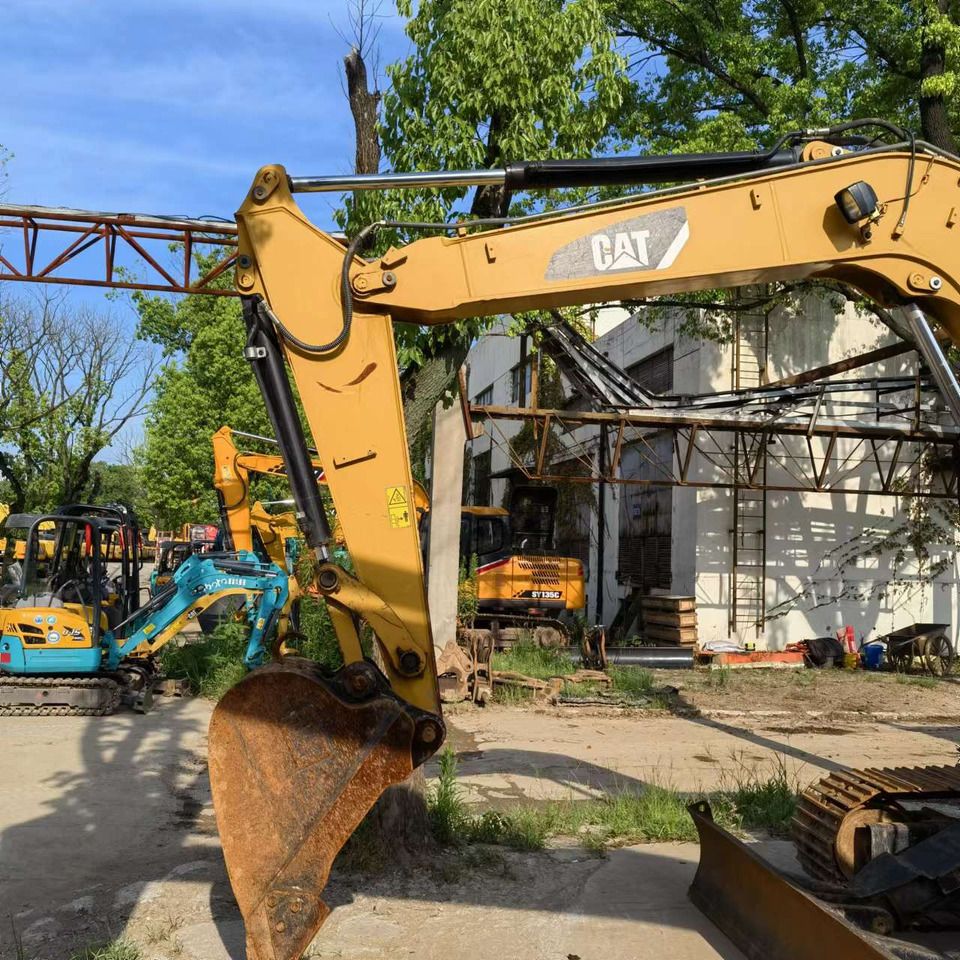 2022 Caterpillar 307E2 excavator boom and bucket detail 2022 Caterpillar 307E2 excavator boom and bucket detail