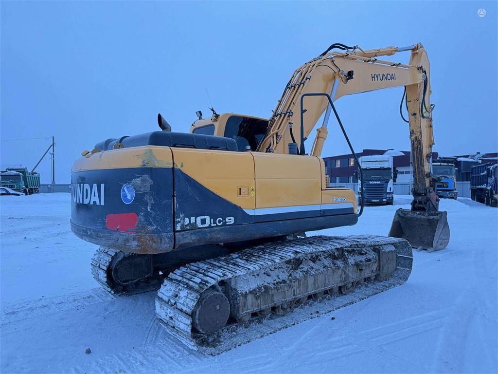 2011 Hyundai R210LC-9 crawler excavator, rear three-quarter view 2011 Hyundai R210LC-9 crawler excavator, rear three-quarter view