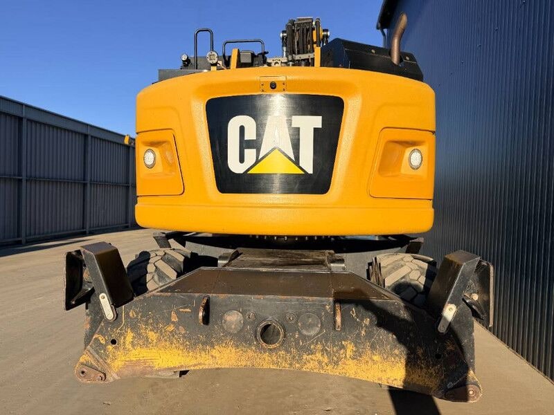 2017 Caterpillar M315F wheel excavator rear view 2017 Caterpillar M315F wheel excavator rear view