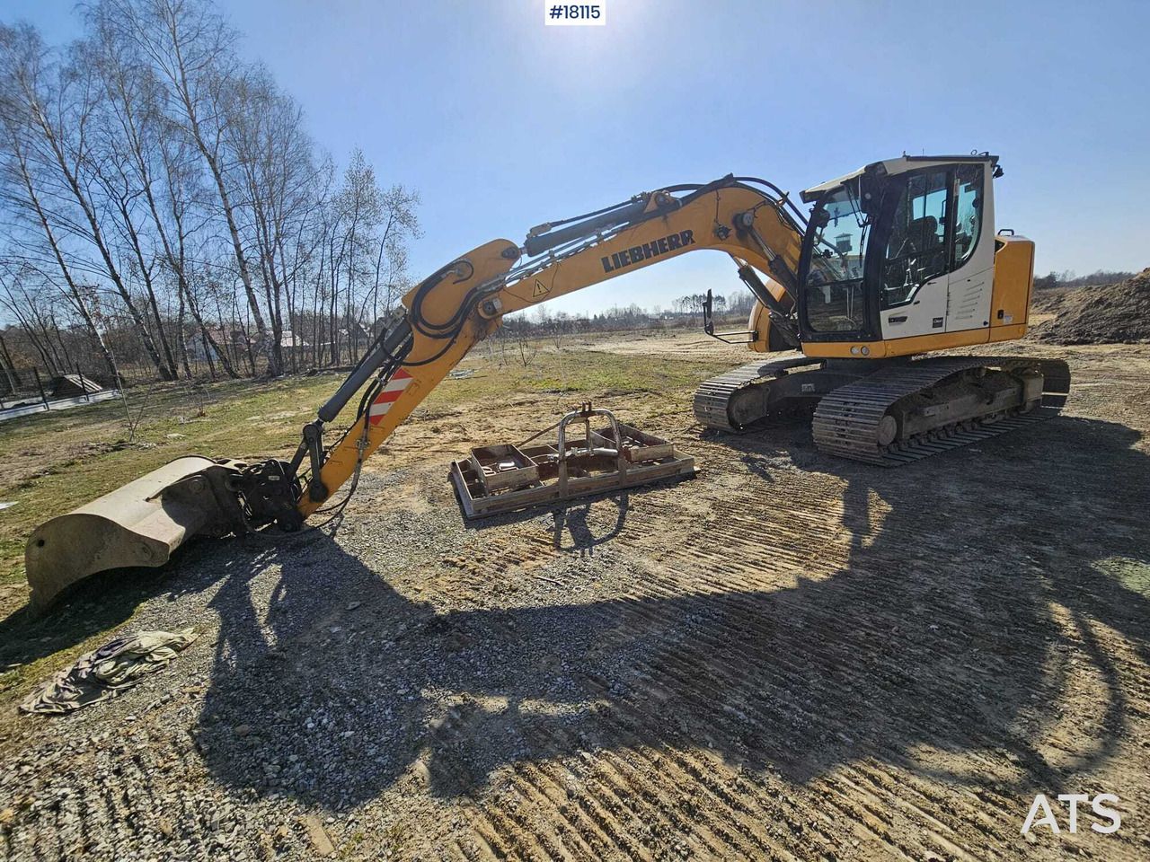 2016 Liebherr R914 Compact crawler excavator side view