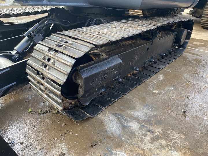 2022 Doosan DX225 crawler excavator track assembly detail
