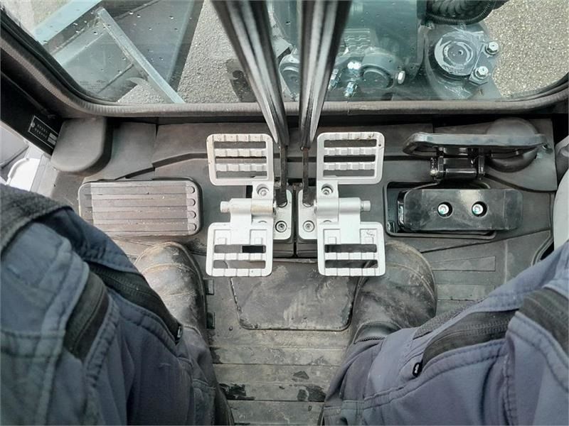 2024 Eurotrac HE26-ER mini excavator operator station foot controls 2024 Eurotrac HE26-ER mini excavator operator station foot controls