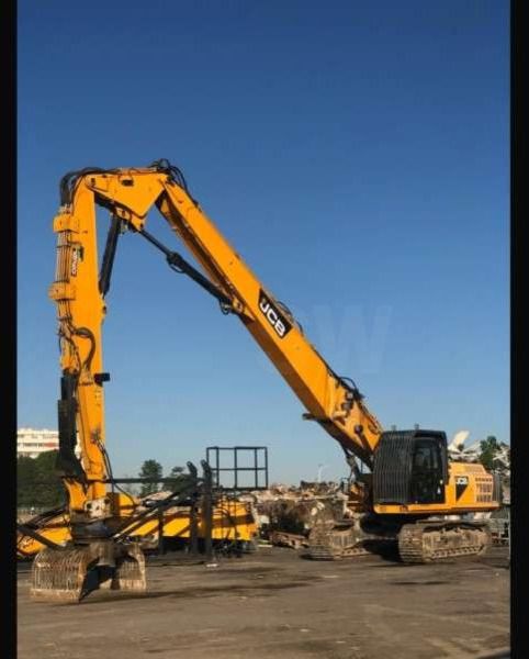 2014 JCB JS360 demolition excavator, side view