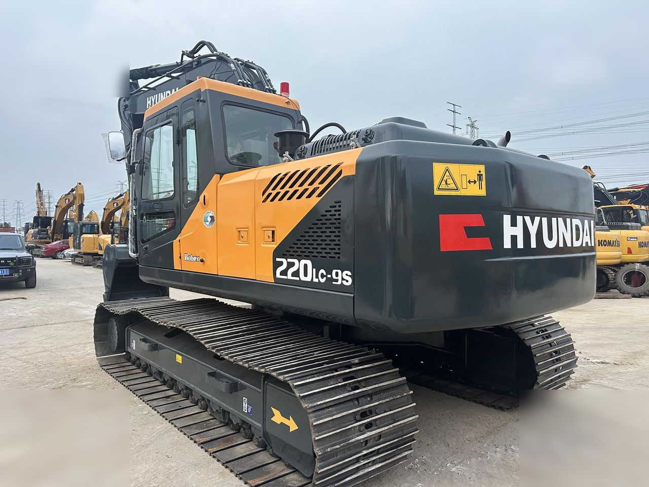 2020 Hyundai R220LC-9S crawler excavator, rear three-quarter view 2020 Hyundai R220LC-9S crawler excavator, rear three-quarter view