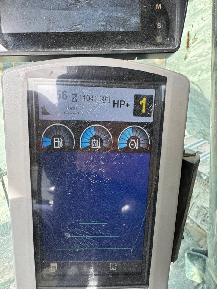 2015 Caterpillar 349EL crawler excavator cab monitor view