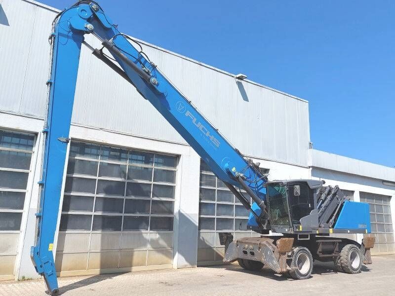 2020 Fuchs MHL360 F material handler, side profile view