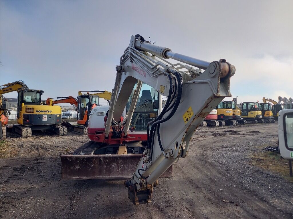 2013 Takeuchi TB290 crawler excavator, front view