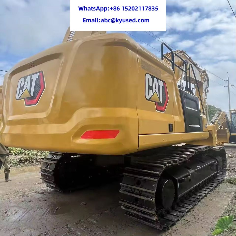 2024 Caterpillar 320GC crawler excavator, rear three-quarter view 2024 Caterpillar 320GC crawler excavator, rear three-quarter view