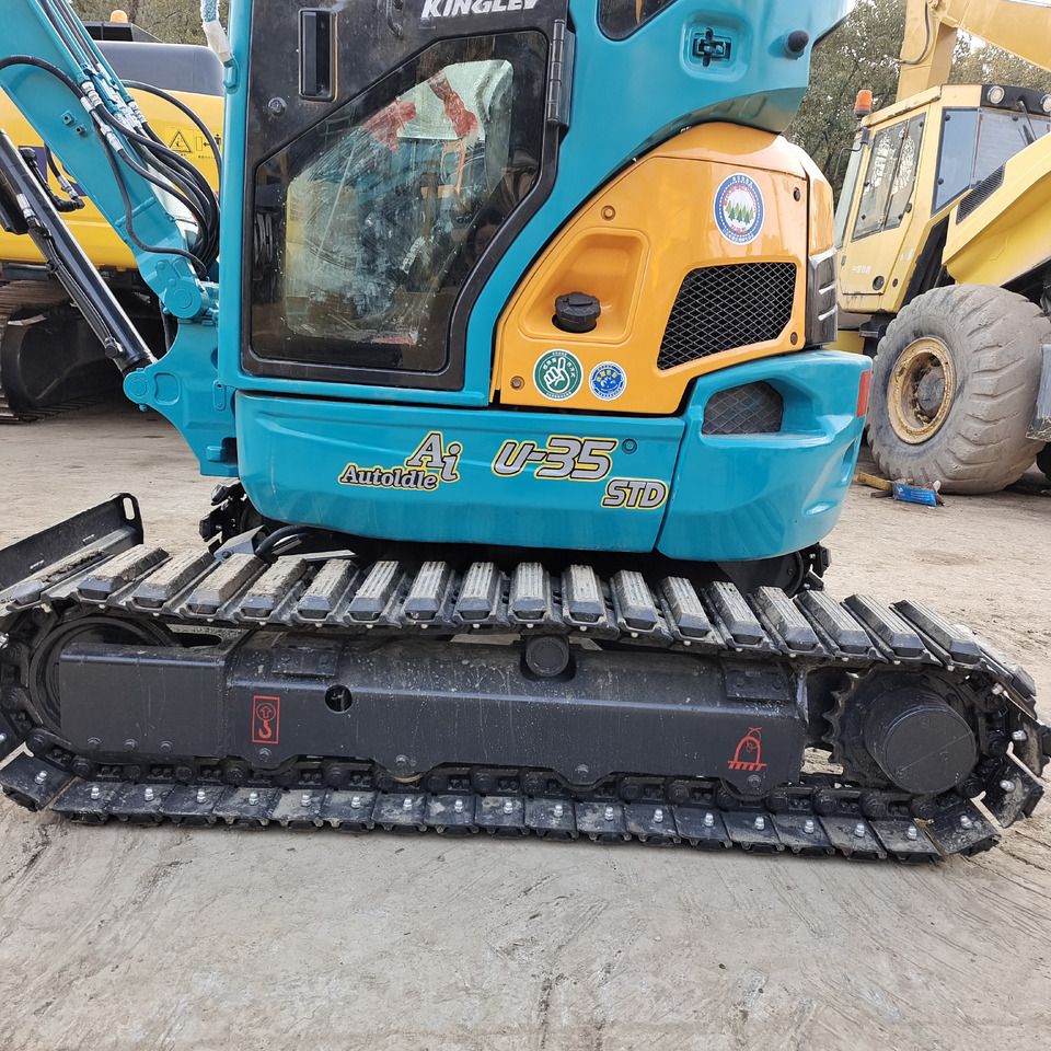 2023 Kubota U-35 mini excavator side view