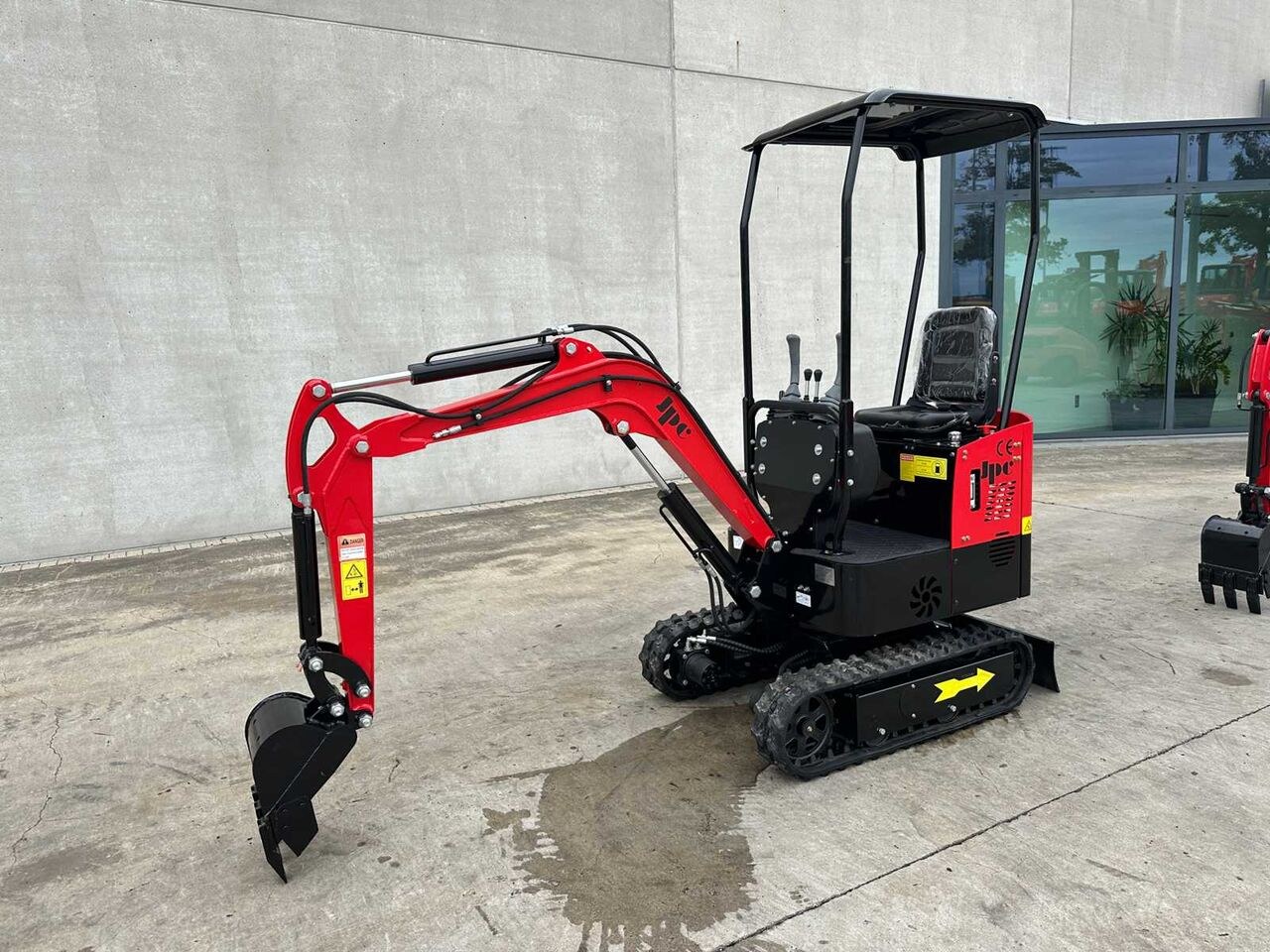 2025 JPC HT-12 mini excavator, side view 2025 JPC HT-12 mini excavator, side view