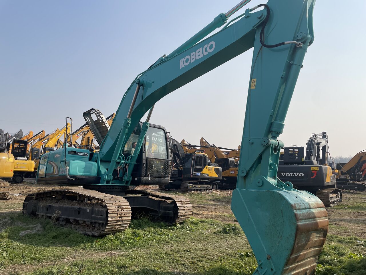 2023 Kobelco SK200 crawler excavator, side view