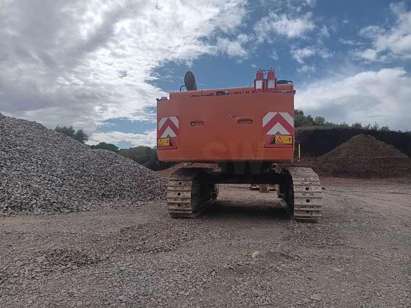 2023 Hitachi ZX690LCR-7 crawler excavator, rear view 2023 Hitachi ZX690LCR-7 crawler excavator, rear view