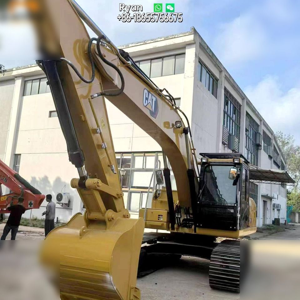 2022 Caterpillar 320GX crawler excavator, front-quarter view