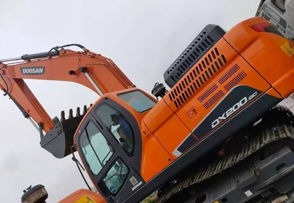 2025 Doosan DX200.9C crawler excavator, low angle side view 2025 Doosan DX200.9C crawler excavator, low angle side view