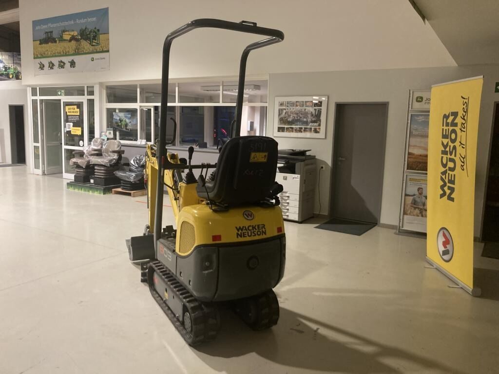 2022 Wacker Neuson 803 mini excavator, rear view 2022 Wacker Neuson 803 mini excavator, rear view