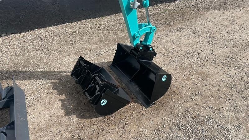 2020 Kobelco SK17SR-3E mini excavator bucket attachment view 2020 Kobelco SK17SR-3E mini excavator bucket attachment view