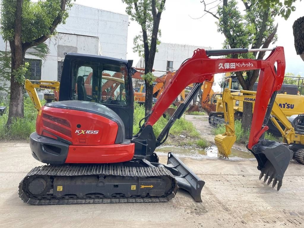 2023 Kubota KX165-5 mini excavator, side profile view 2023 Kubota KX165-5 mini excavator, side profile view