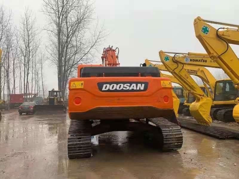 2023 Doosan DX300LC crawler excavator rear view