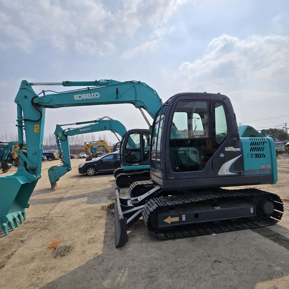 2022 Kobelco SK75-8 mini excavator side view