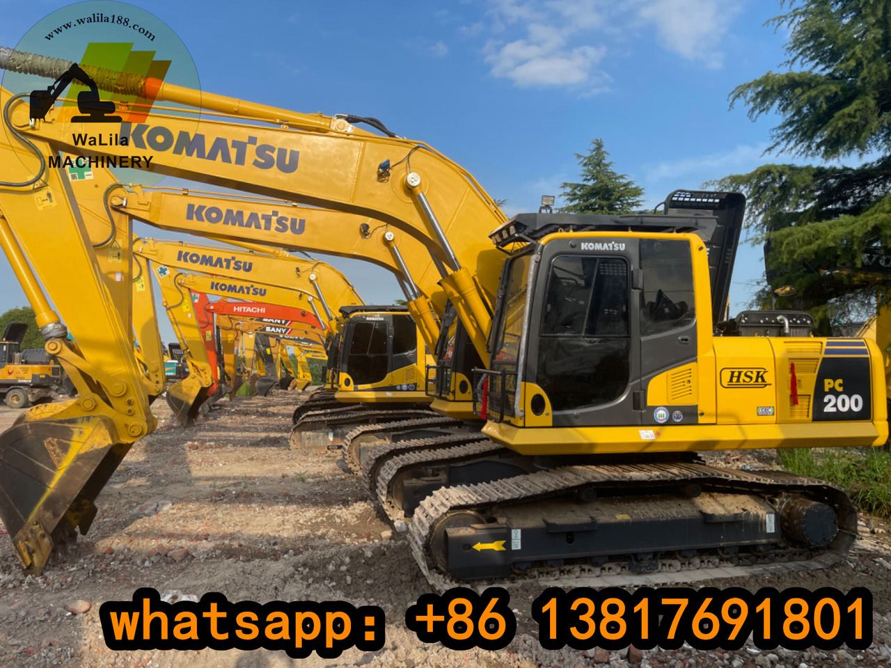 Komatsu PC200-8 paletli ekskavatör, yan profil görünümü Komatsu PC200-8 paletli ekskavatör, yan profil görünümü